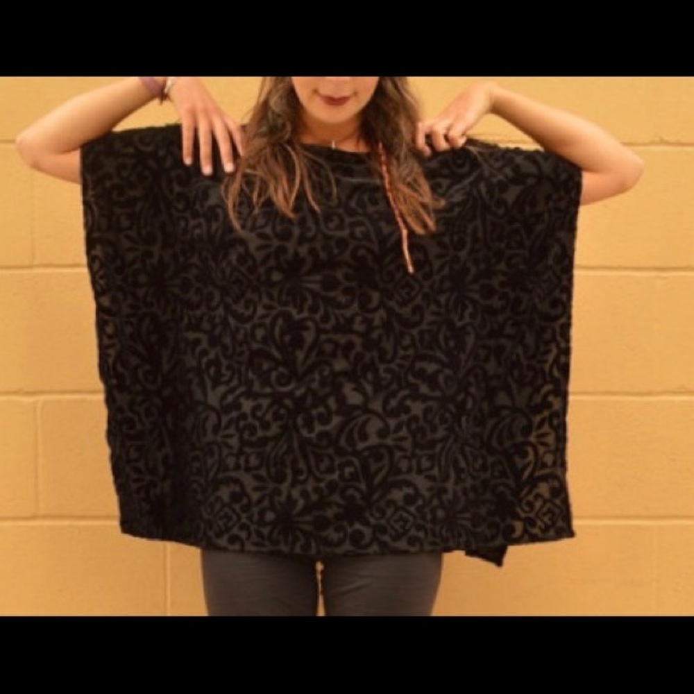 Dana Buchman Velvet Poncho Top